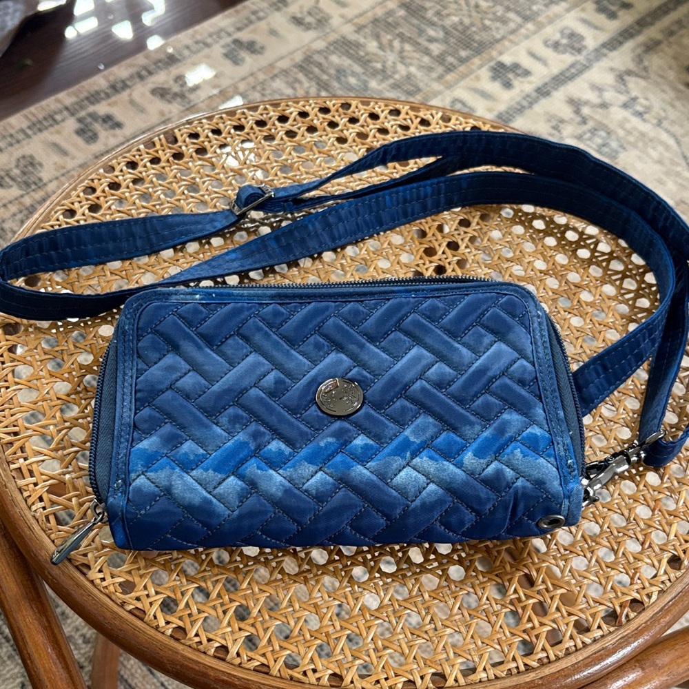 Lug Quickstep RFID wallet/ crossbody